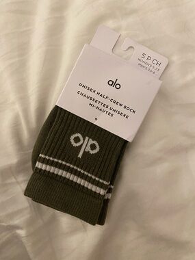NWT ALO Yoga Olive Green Half-Crew Athletic Socks with White Stripes